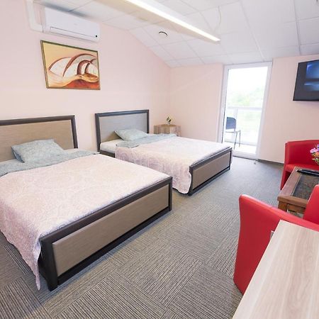 Hostel Rezidencija "Prieplauka" Alytus Exteriér fotografie