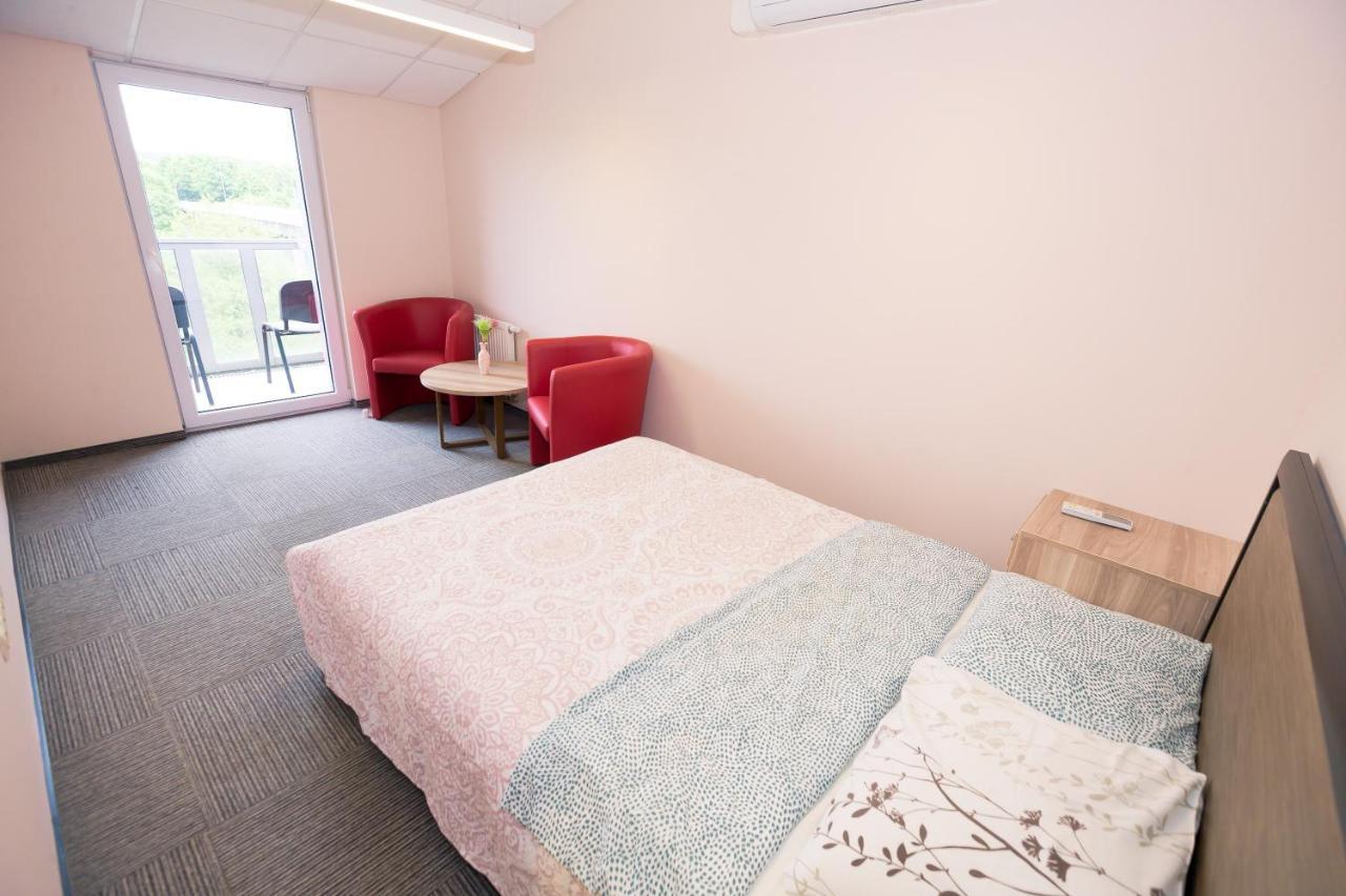 Hostel Rezidencija "Prieplauka" Alytus Exteriér fotografie